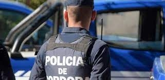 444_policia-e.jpg