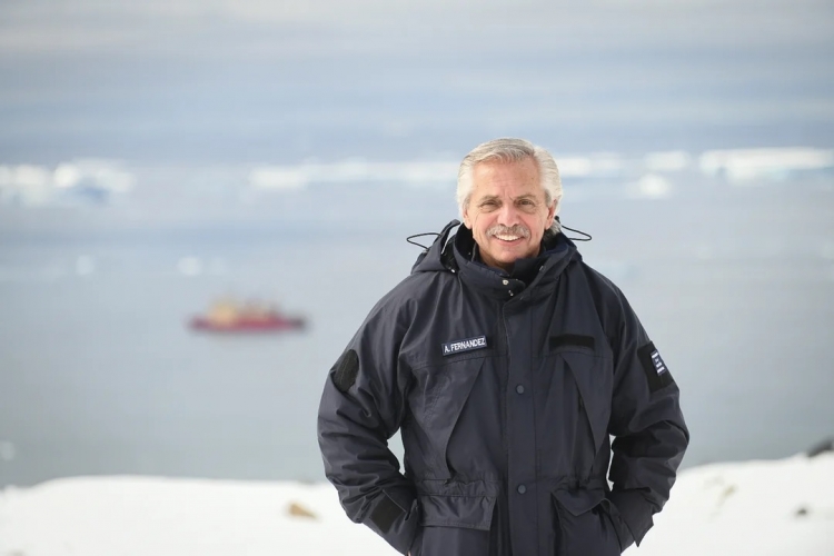 450_desde-la-ant-rtida-el-presidente-renov-el-reclamo-de-soberan-a-de-malvinas.jpg
