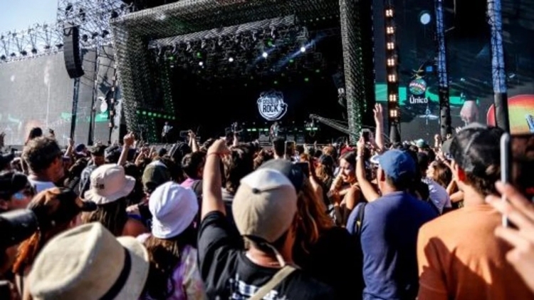 479_cosquinrock1.jpg