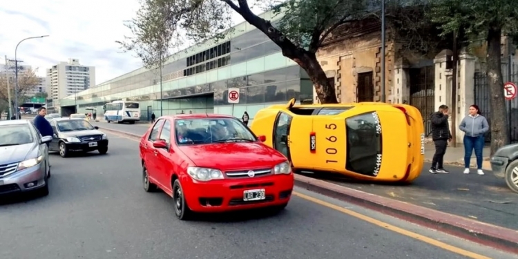 511_taxiaccident.jpg