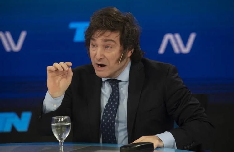 525_dura-respuesta-de-milei-a-cerruti.jpg
