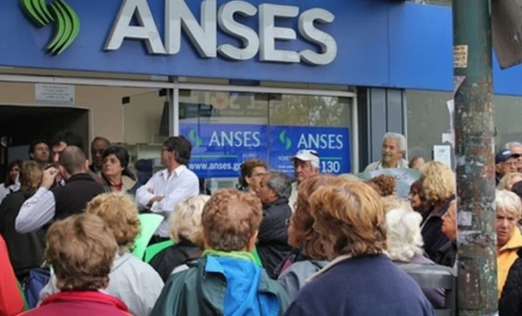 535_confirman-el-pago-de-tres-bonos-para-jubilados.jpg
