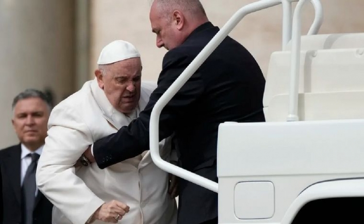545_internaron-al-papa-francisco-para-realizarle-controles-m-dicos.jpg