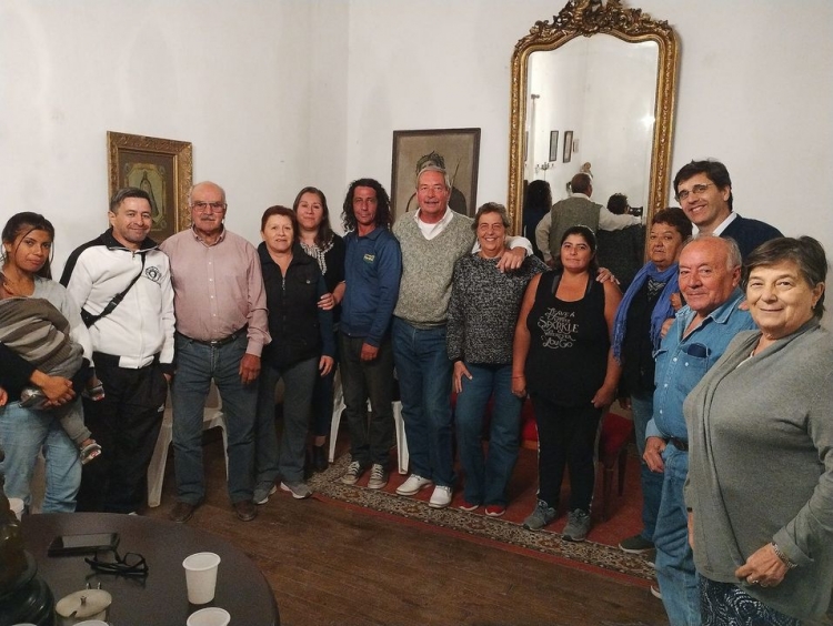 553_mugas-encuentro-vecinal.jpg