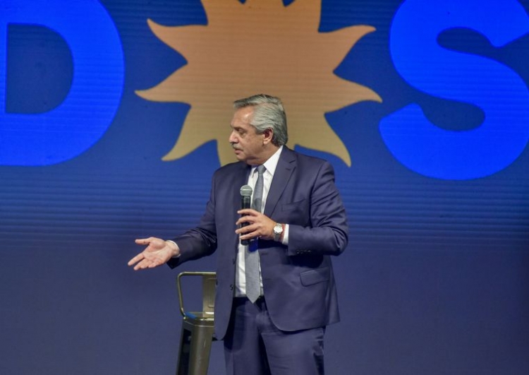 57_fernandes-en-el-cierre-ch.jpg