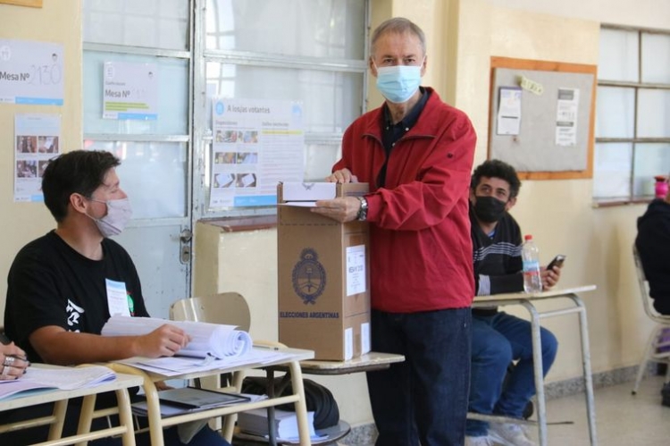 57_schiaretti-votando-ch.jpg