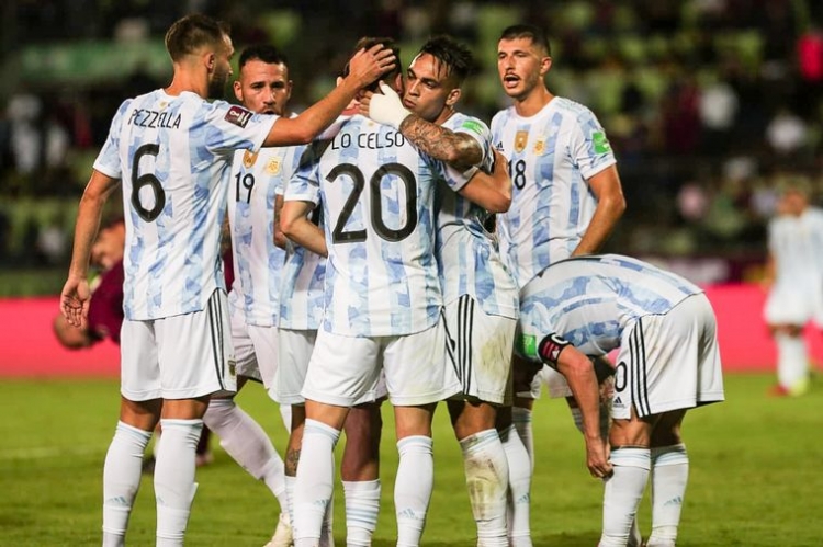 65_argentina-venci-a-venezuela-y-espera-el-cl-sico-con-brasil-ch.jpg