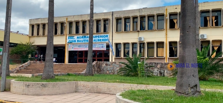 68_escuela-juan-baustista-alberdi-bomba.jpg