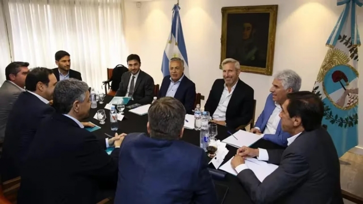 758_gobernadores-de-jxc-instaron-a-milei-a-incluirlos-en-las-decisiones-de-gobernabilidad.jpg