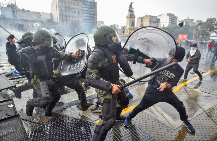 847_detenidos-ley-bases.jpg