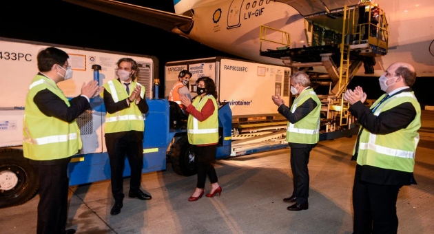0_alberto-fern-ndez-recibi-en-ezeiza-ch.jpg