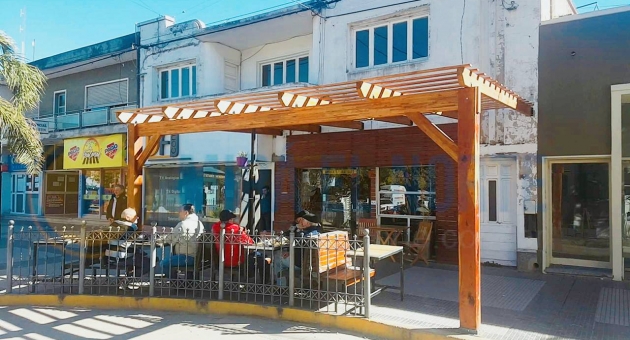 0_bar-tacho-de-madera-estructura.jpg