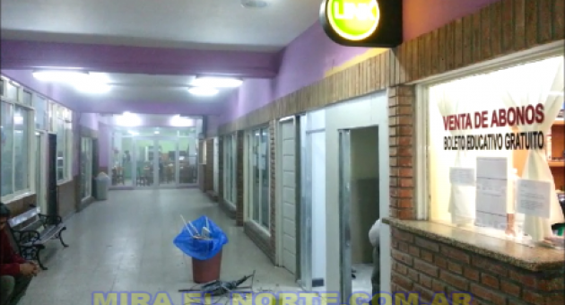 0_cajero-en-la-terminal-1.png