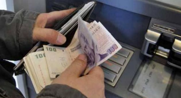 0_cobro-banco-cajero.jpg