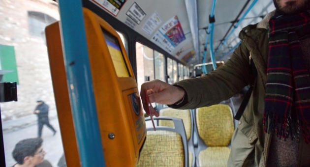 0_colectivo-cobro.jpg