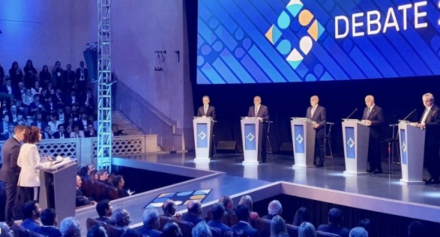 0_debate-2019-3.jpg