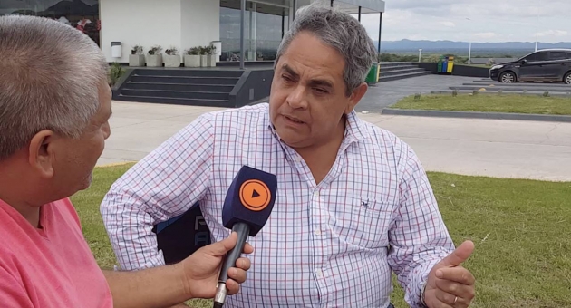 0_luis-carrizo-con-tole.jpg