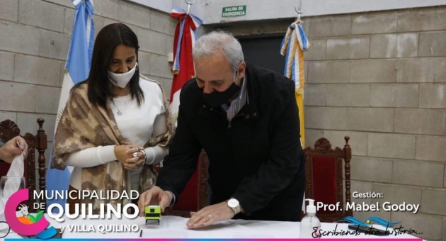 0_mabel-godoy-firma-convenio.jpg