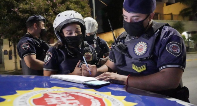 0_policia-actas-fiesta-clandestina.jpg