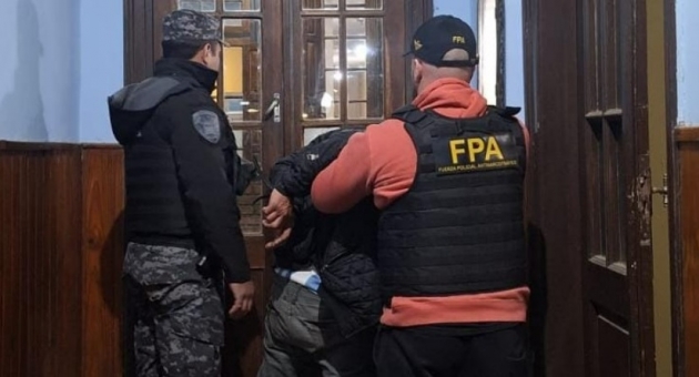 1145_rio-secto-detenido-droga.jpg