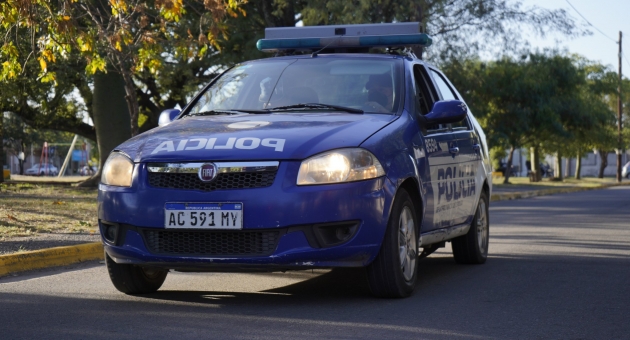 1159_movil-policial-de-dia.jpg