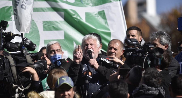 127_jueves-complicado-en-reparticiones-municipales.jpg