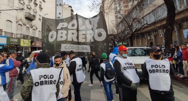 127_tras-la-postergaci-n-por-el-clima-la-unidad-piquetera-marcha-y-acampa-en-c-rdoba.jpg