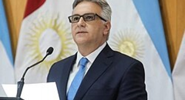 1304_martinllaryoragob.jpg
