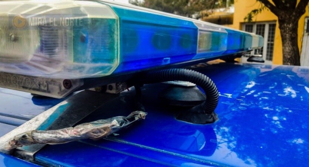 171_movil-policial-con-balizas-s.jpg