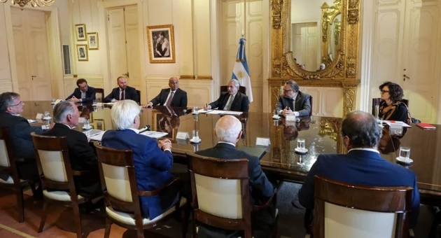 189_alberto-fern-ndez-recibi-a-miembros-de-la-uia-en-casa-rosada-ch.jpg