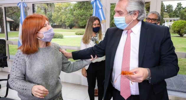 189_asume-silvina-batakis-en-econom-a-ch.jpg