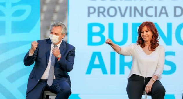 22_alberto-y-cristina-juntos-en-otro-acto-ch.jpg