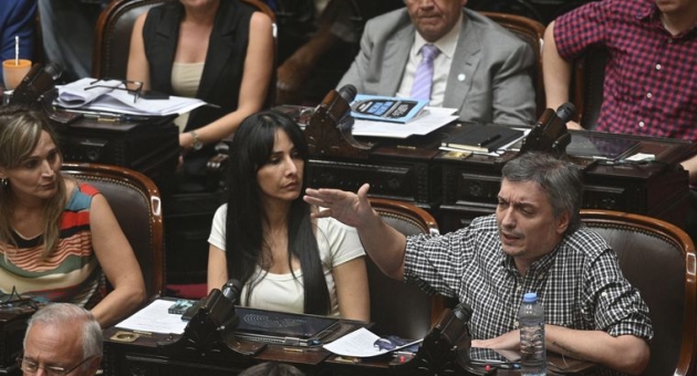 450_con-fuertes-cruces-el-oficialismo-convirti-en-ley-la-moratoria-previsional.jpg