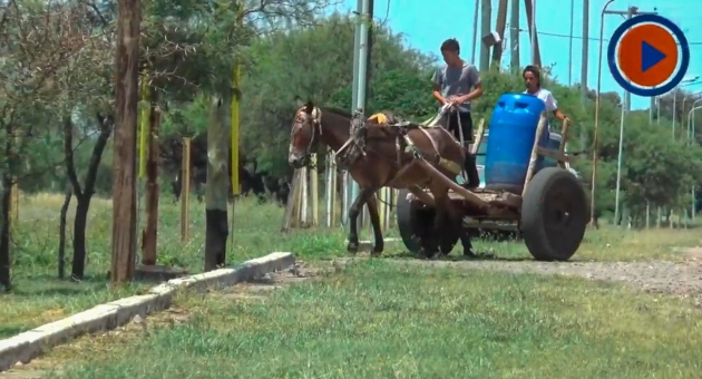 51_chu-a-falta-de-agua-carro.jpg