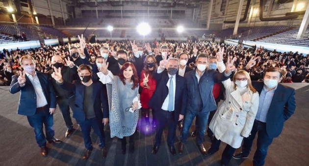 57_alberto-y-cristina-apuntaron-contra-macri-en-el-mensaje-final-ch.jpg