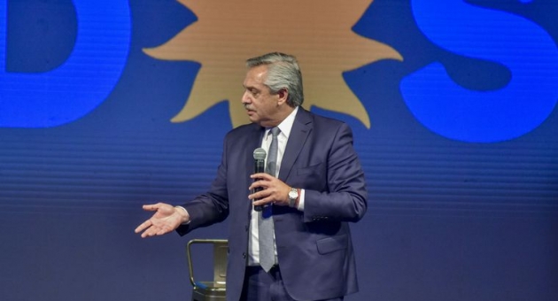 57_fernandes-en-el-cierre-ch.jpg