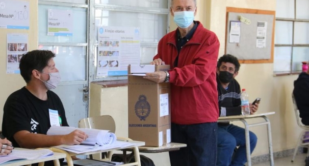 57_schiaretti-votando-ch.jpg